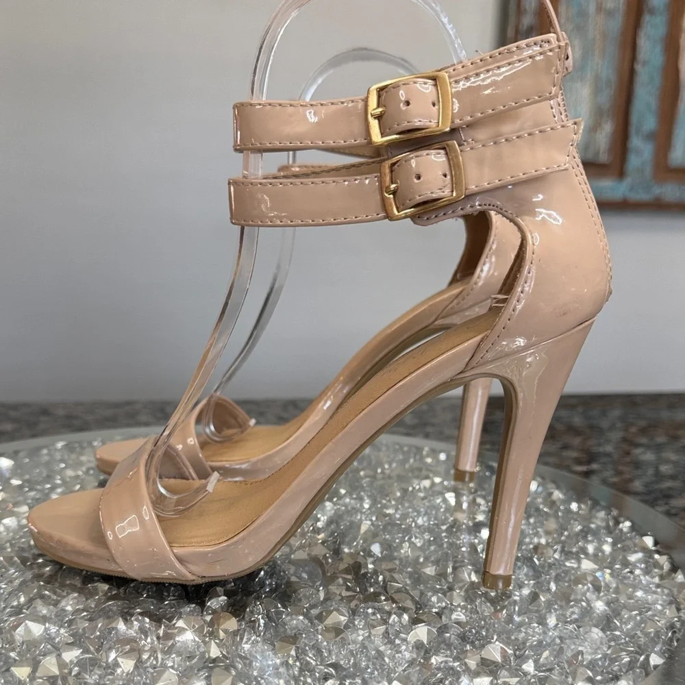 Candie's Nude glossy ankle strap Heels 7.5